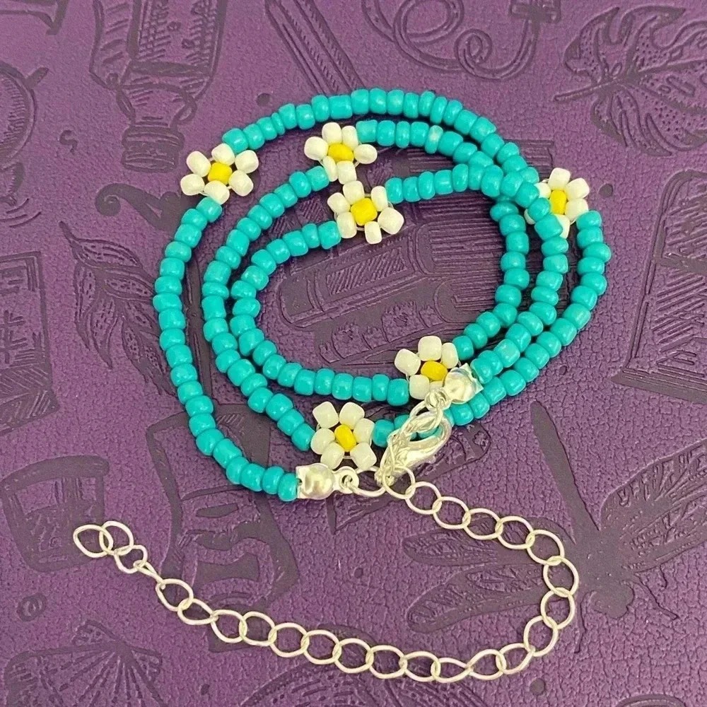 Handmade Turquoise Flower Daisy Seed Bead Choker Necklace